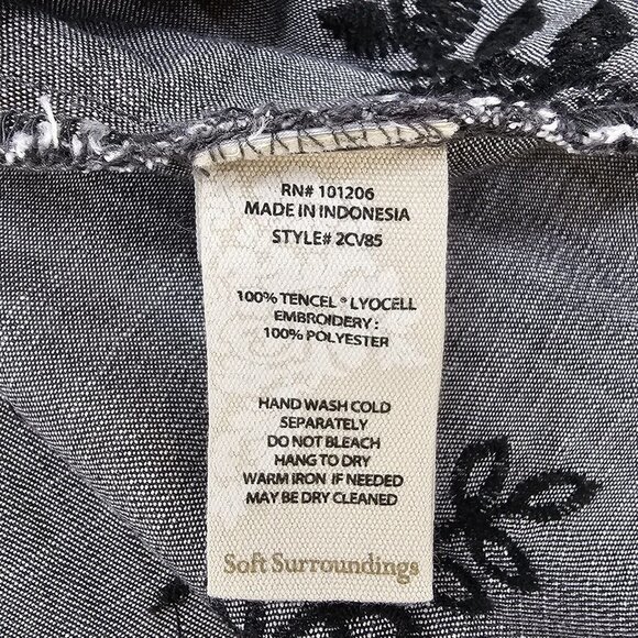 Soft Surroundings Womens Button Down Shirt Size Large Gray Black Papyrus Floral - Picture 7 of 11
